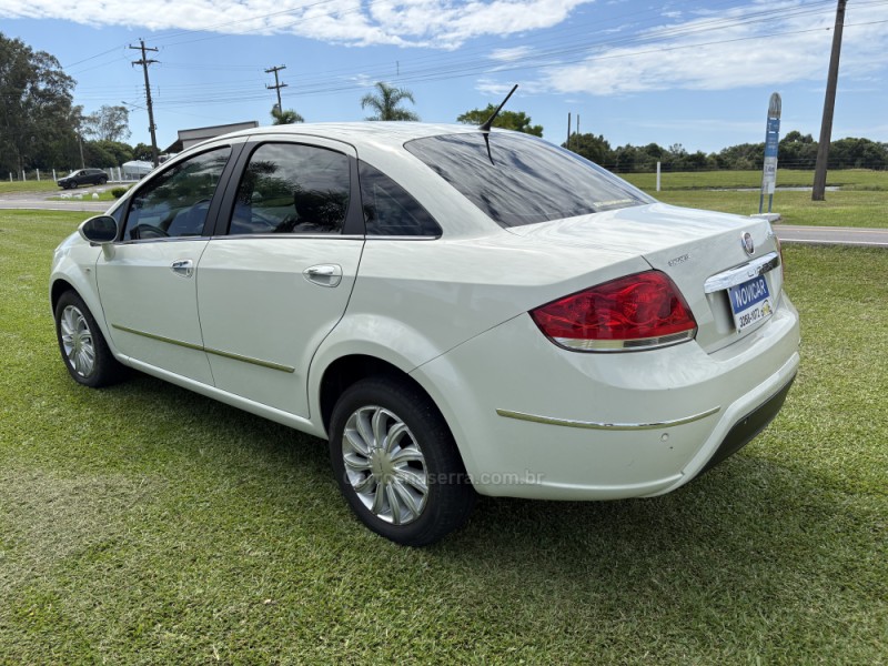 LINEA 1.8 ESSENCE 16V FLEX 4P AUTOMATIZADO - 2016 - FARROUPILHA