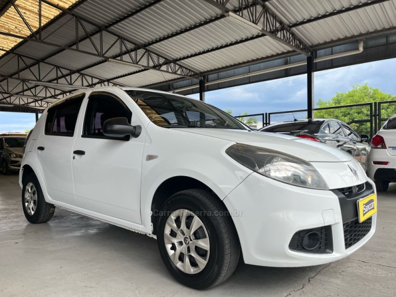 SANDERO 1.0 EXPRESSION 16V FLEX 4P MANUAL - 2014 - SANTA CRUZ DO SUL