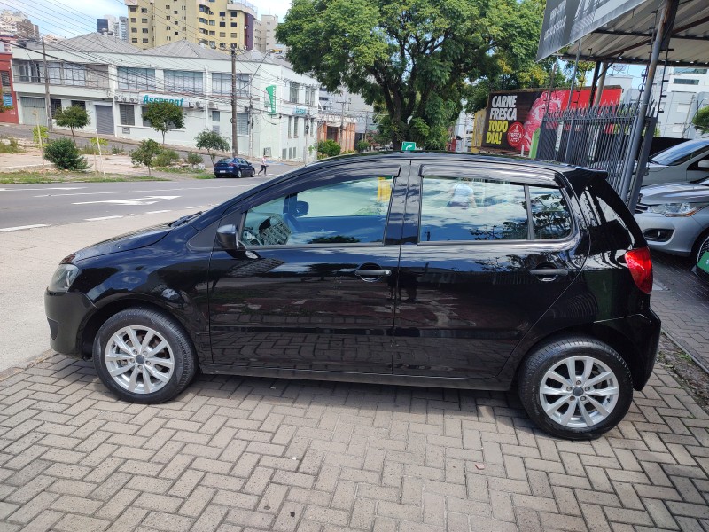 FOX 1.0 MI 8V FLEX 4P MANUAL - 2014 - CAXIAS DO SUL