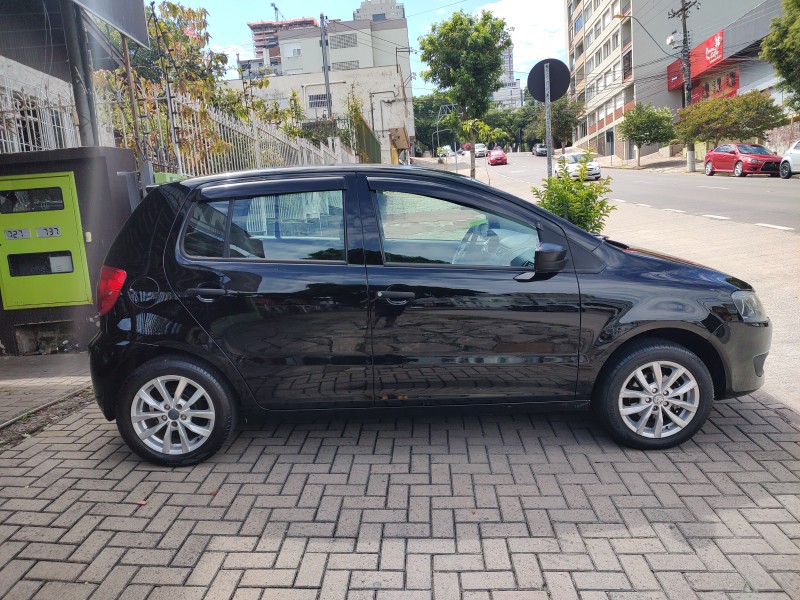 FOX 1.0 MI 8V FLEX 4P MANUAL - 2014 - CAXIAS DO SUL