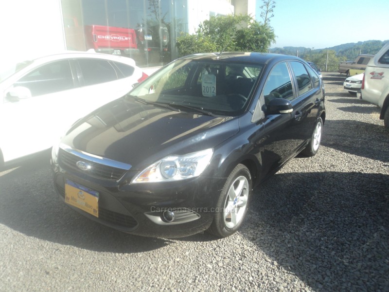 FOCUS 1.6 GLX 16V FLEX 4P MANUAL - 2012 - FARROUPILHA