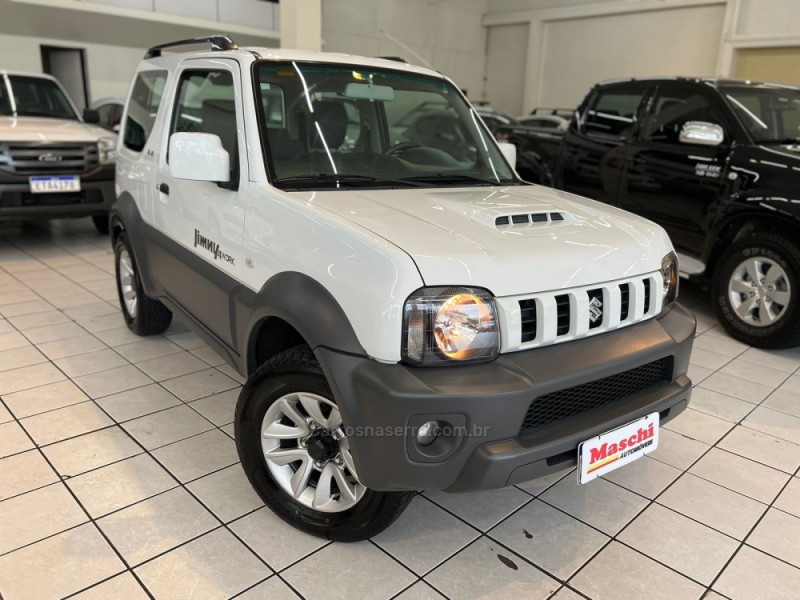 JIMNY 1.3 4WORK 4X4 16V GASOLINA 2P MANUAL - 2019 - CAXIAS DO SUL