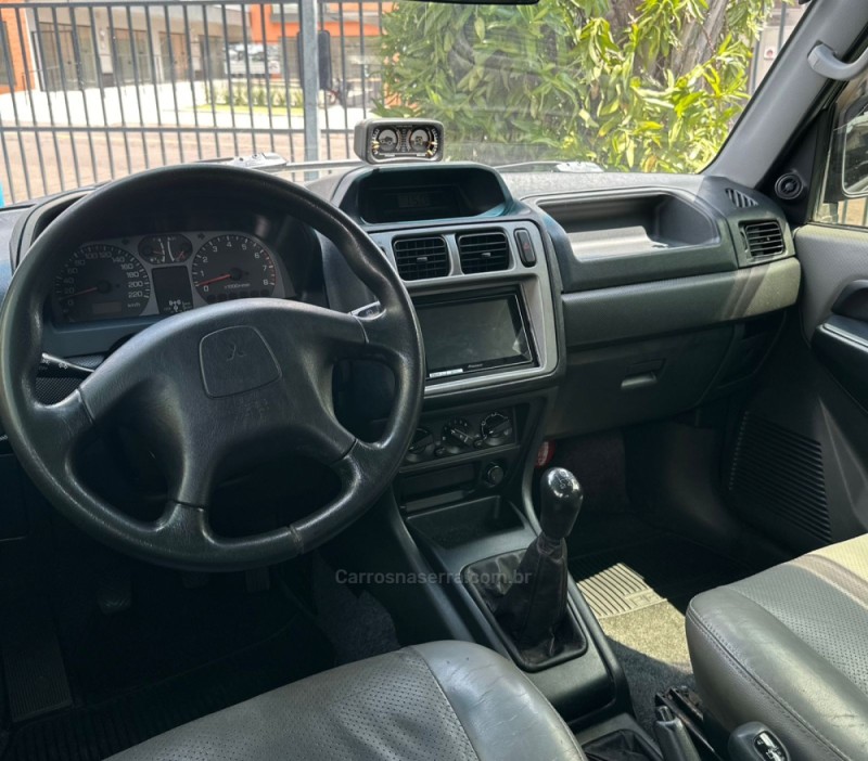 PAJERO TR4 2.0 4X4 16V FLEX 4P MANUAL - 2008 - NOVO HAMBURGO