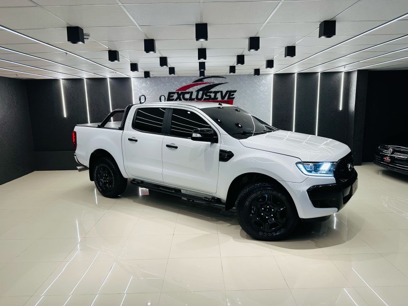 RANGER 3.2 XLT 4X4 CD 20V DIESEL 4P AUTOMÁTICO - 2017 - CAXIAS DO SUL