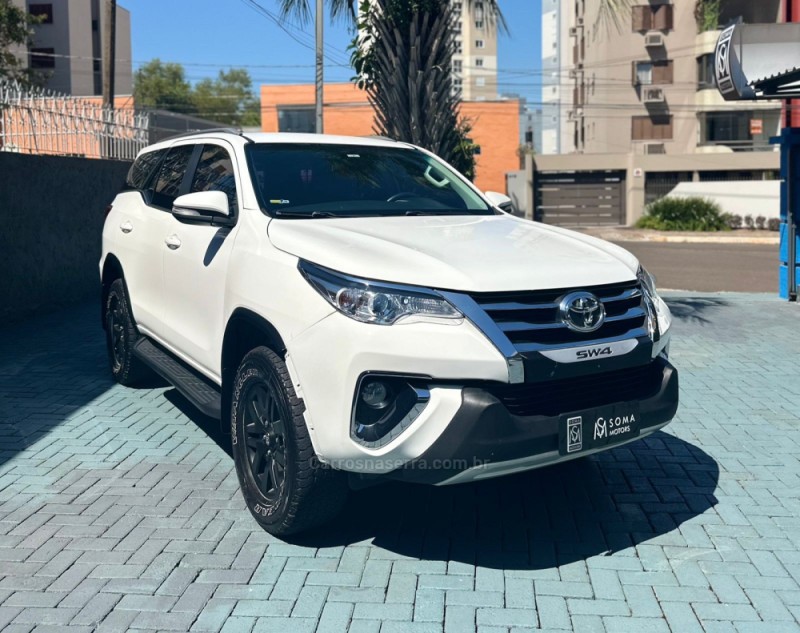 hilux sw4 2.7 sr 7 lugares 4x2 16v flex 4p automatico 2017 novo hamburgo