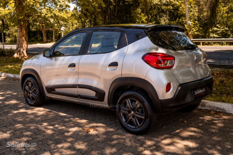 KWID 1.0 12V SCE FLEX ZEN MANUAL - 2023 - DOIS IRMãOS