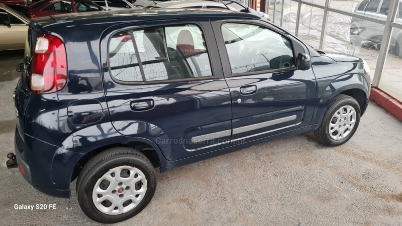 UNO 1.4 EVO ATTRACTIVE 8V FLEX 4P MANUAL - 2011 - CAXIAS DO SUL