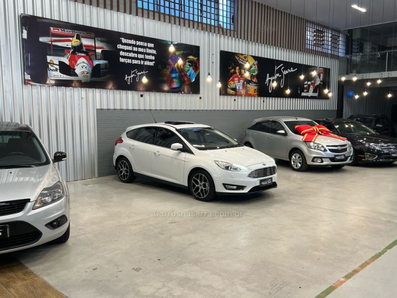 FOCUS 2.0 TITANIUM PLUS HATCH 16V FLEX 4P AUTO - 2016 - CAXIAS DO SUL