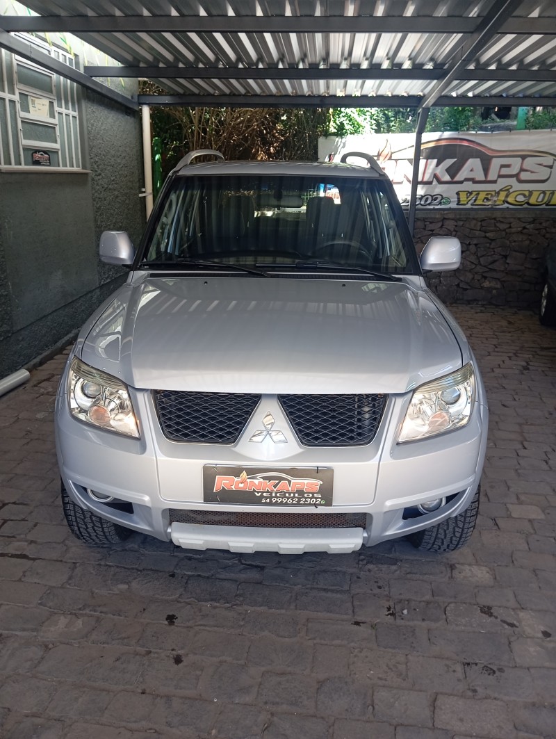 PAJERO TR4 2.0 4X4 16V 140CV FLEX 4P MANUAL - 2010 - CAXIAS DO SUL