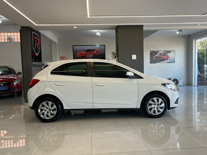 ONIX 1.4 MPFI LT 8V FLEX 4P MANUAL - 2014 - BENTO GONçALVES