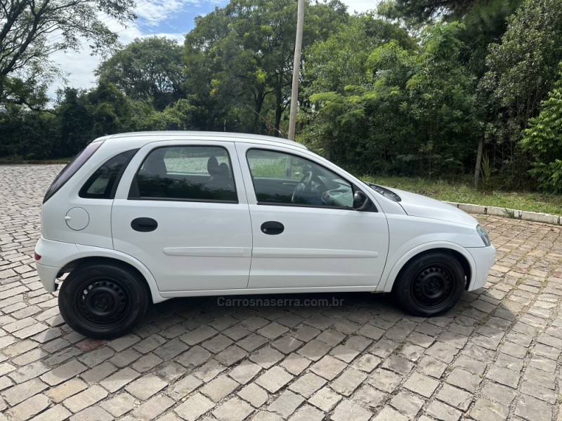 CORSA 1.4 MPFI MAXX 8V FLEX 4P MANUAL - 2011 - NOVA PRATA