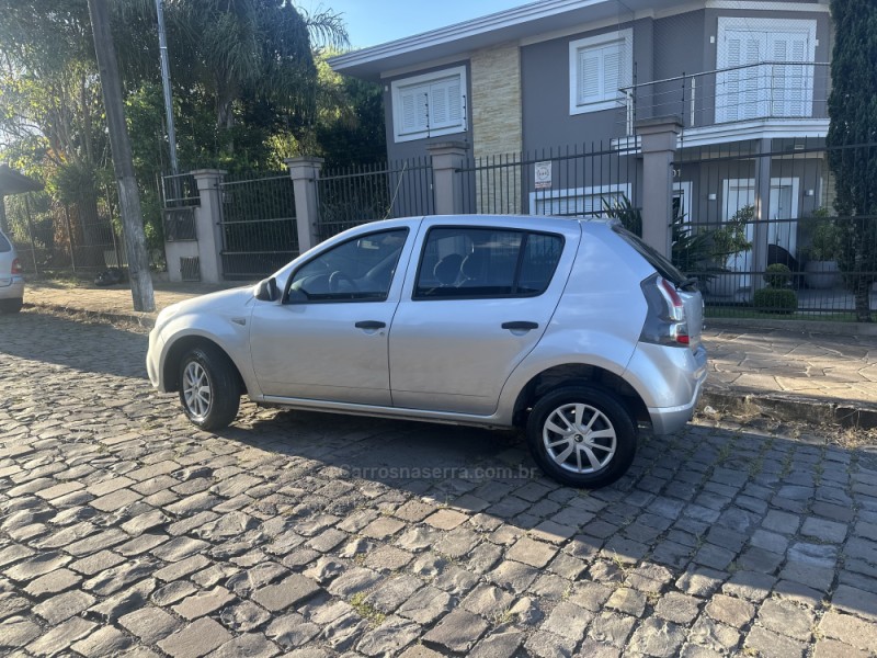 SANDERO 1.0 EXPRESSION 16V FLEX 4P MANUAL - 2014 - CAXIAS DO SUL