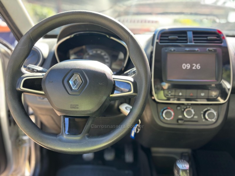 KWID 1.0 12V SCE FLEX INTENSE MANUAL - 2018 - CANELA