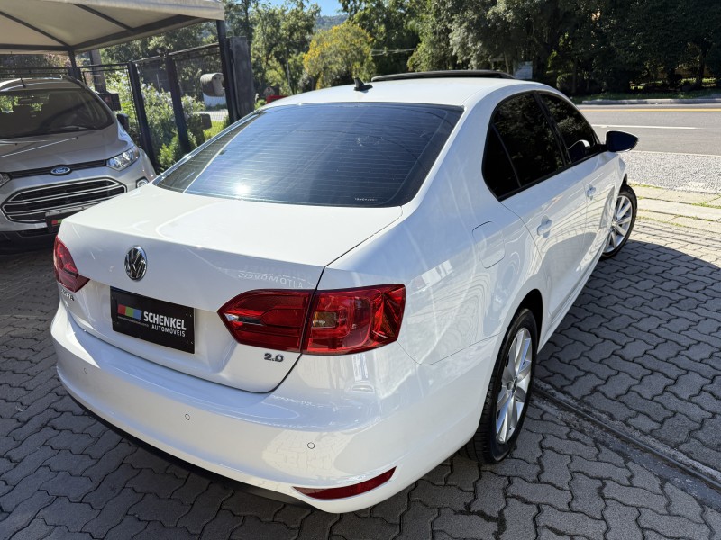 JETTA 2.0 COMFORTLINE FLEX 4P TIPTRONIC - 2013 - NOVA PETRóPOLIS