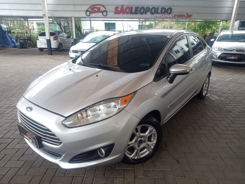 FIESTA 1.6 SE SEDAN 16V FLEX 4P MANUAL