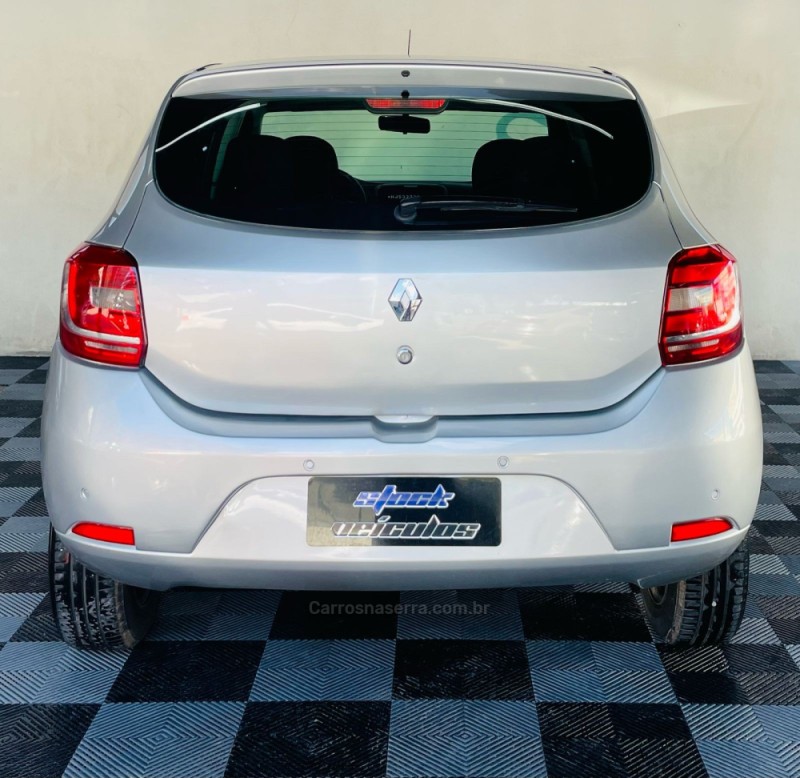 SANDERO 1.0 EXPRESSION 16V FLEX 4P MANUAL - 2017 - NOVO HAMBURGO