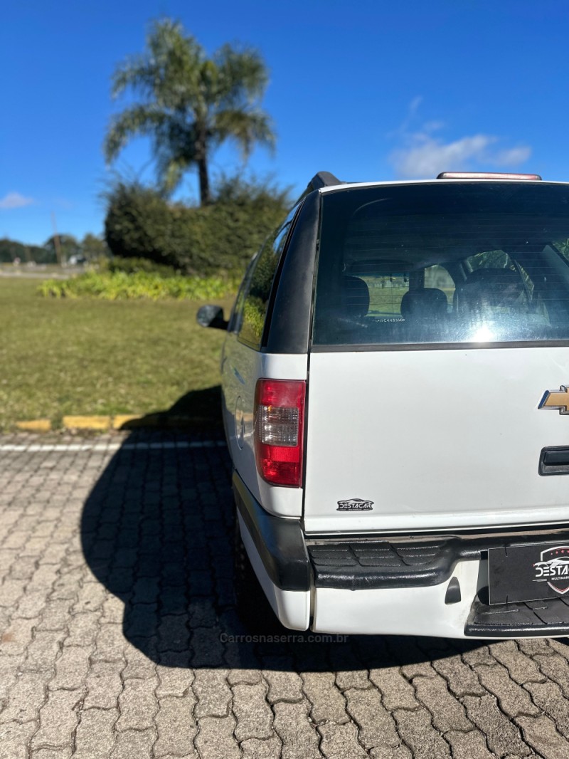 BLAZER 2.4 MPFI ADVANTAGE 4X2 8V GASOLINA 4P MANUAL - 2011 - CAXIAS DO SUL