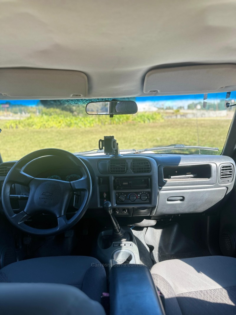 BLAZER 2.4 MPFI ADVANTAGE 4X2 8V GASOLINA 4P MANUAL - 2011 - CAXIAS DO SUL