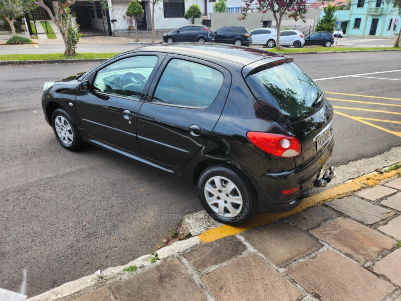 207 1.4 XR 8V FLEX 4P MANUAL - 2013 - VERANóPOLIS