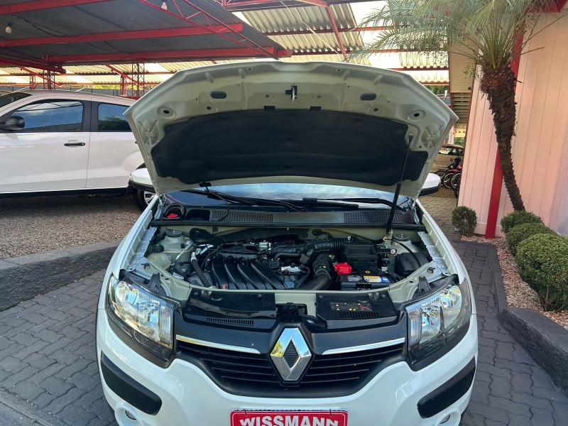 SANDERO 1.6 STEPWAY 8V FLEX 4P MANUAL - 2020 - TRêS COROAS