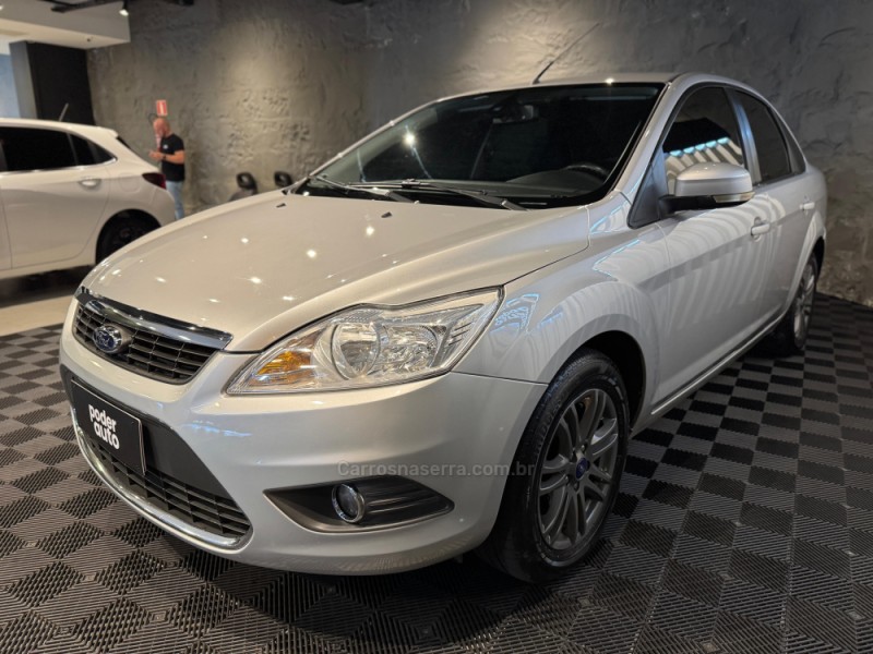 FOCUS 2.0 HC 16V FLEX 4P MANUAL - 2012 - FARROUPILHA