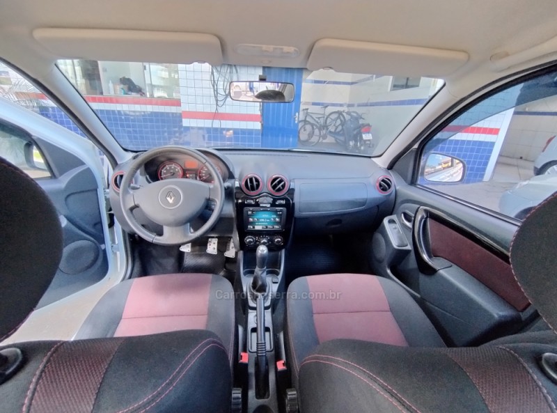 SANDERO 1.6 STEPWAY 8V FLEX 4P MANUAL - 2014 - SOMBRIO