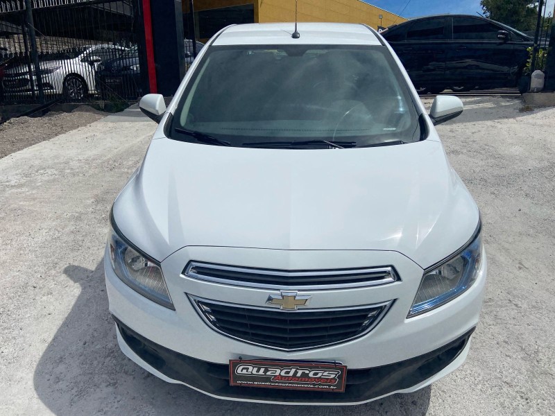 ONIX 1.4 MPFI LT 8V FLEX 4P MANUAL - 2015 - CAXIAS DO SUL