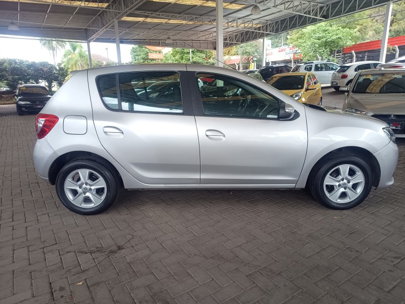 SANDERO 1.6 DYNAMIQUE 8V FLEX 4P MANUAL - 2016 - CAXIAS DO SUL