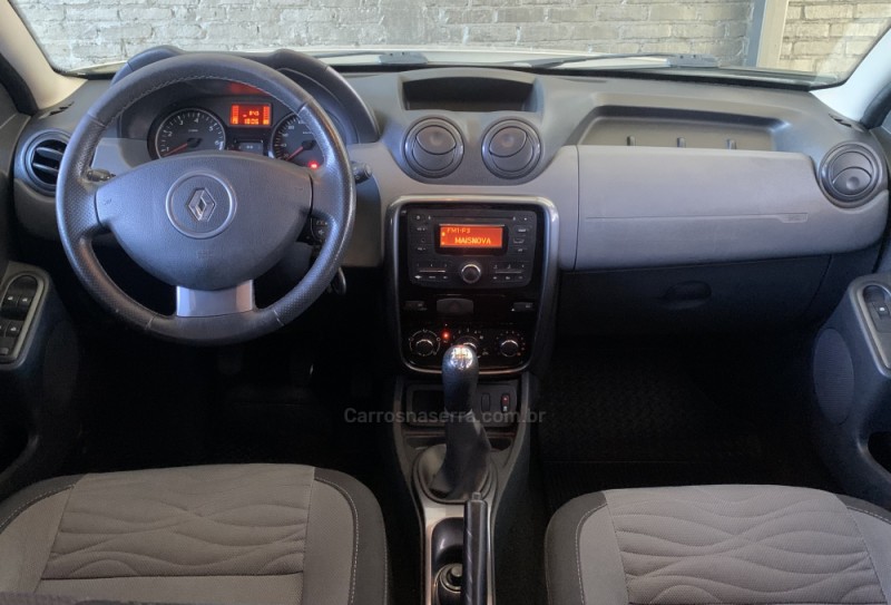 DUSTER 1.6 DYNAMIQUE 4X2 16V FLEX 4P MANUAL - 2013 - CAXIAS DO SUL