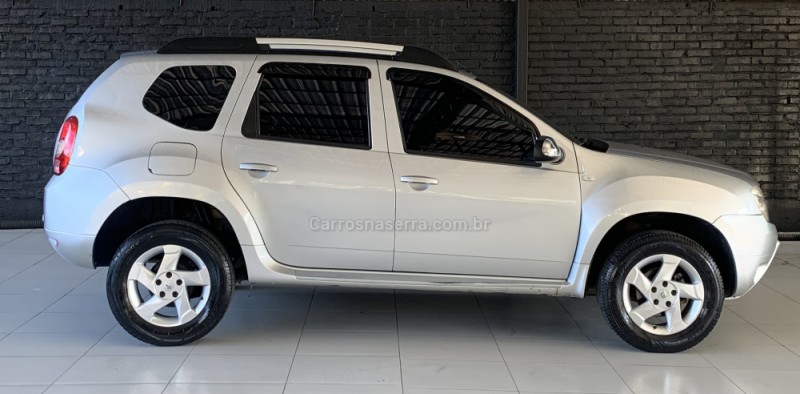 DUSTER 1.6 DYNAMIQUE 4X2 16V FLEX 4P MANUAL - 2013 - CAXIAS DO SUL