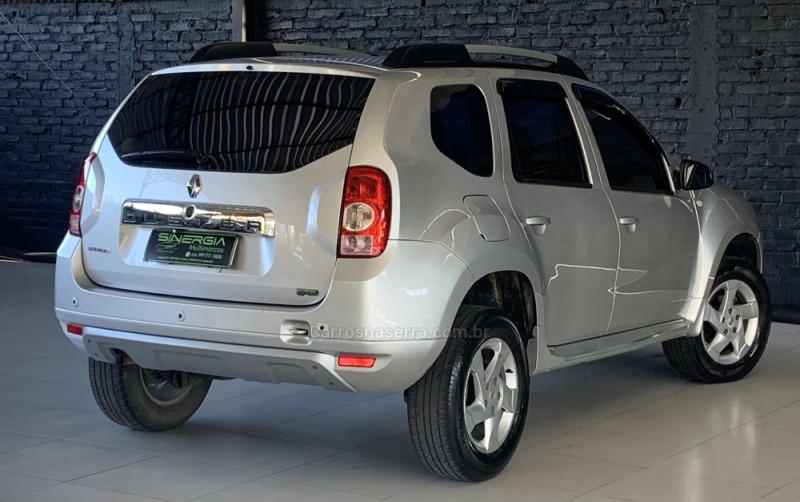 DUSTER 1.6 DYNAMIQUE 4X2 16V FLEX 4P MANUAL - 2013 - CAXIAS DO SUL