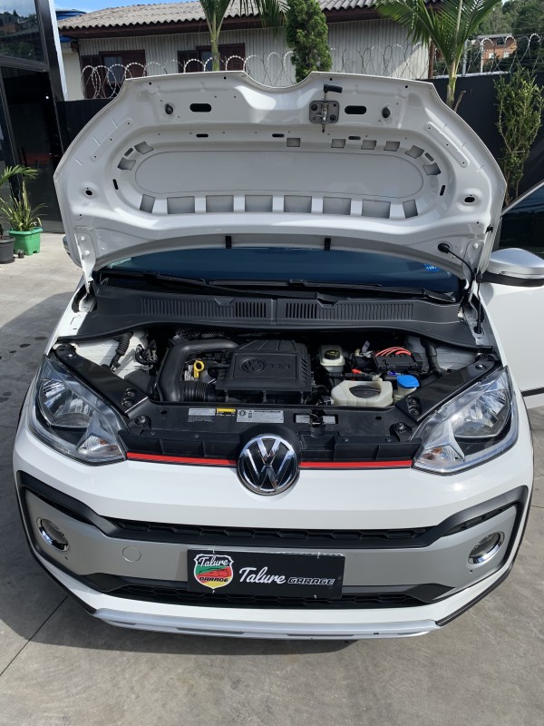 UP 1.0 TSI CROSS 12V FLEX 4P MANUAL - 2018 - CAXIAS DO SUL