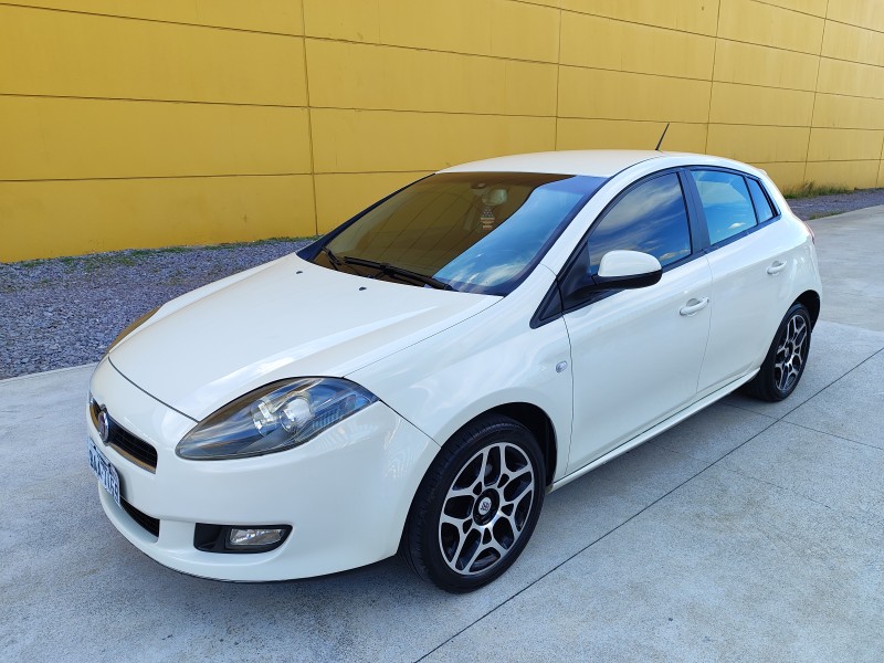 BRAVO 1.8 WOLVERINE 16V FLEX 4P MANUAL - 2014 - FARROUPILHA