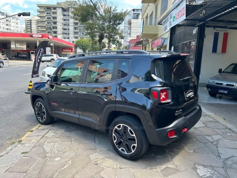 RENEGADE 2.0 16V TURBO DIESEL TRAILHAWK 4P 4X4 AUTOMÁTICO - 2016 - CAXIAS DO SUL