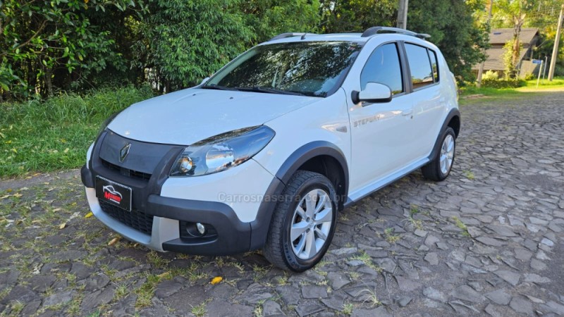 SANDERO 1.6 STEPWAY 8V FLEX 4P MANUAL