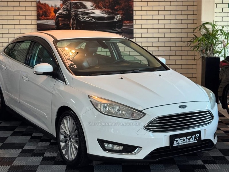 FOCUS 2.0 TITANIUM 16V FLEX 4P AUTOMÁTICO - 2016 - NOVO HAMBURGO