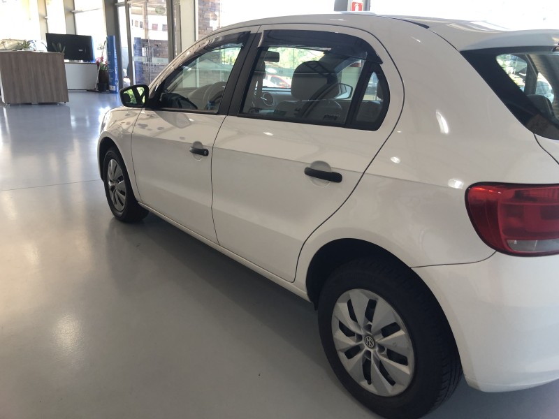 GOL 1.6 MI POWER 8V FLEX 4P MANUAL G.III - 2014 - VALE REAL