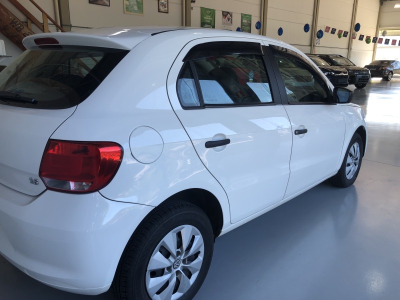 GOL 1.6 MI POWER 8V FLEX 4P MANUAL G.III - 2014 - VALE REAL