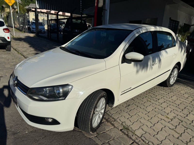 VOYAGE 1.0 MI COMFORTLINE 8V FLEX 4P MANUAL - 2017 - CAXIAS DO SUL