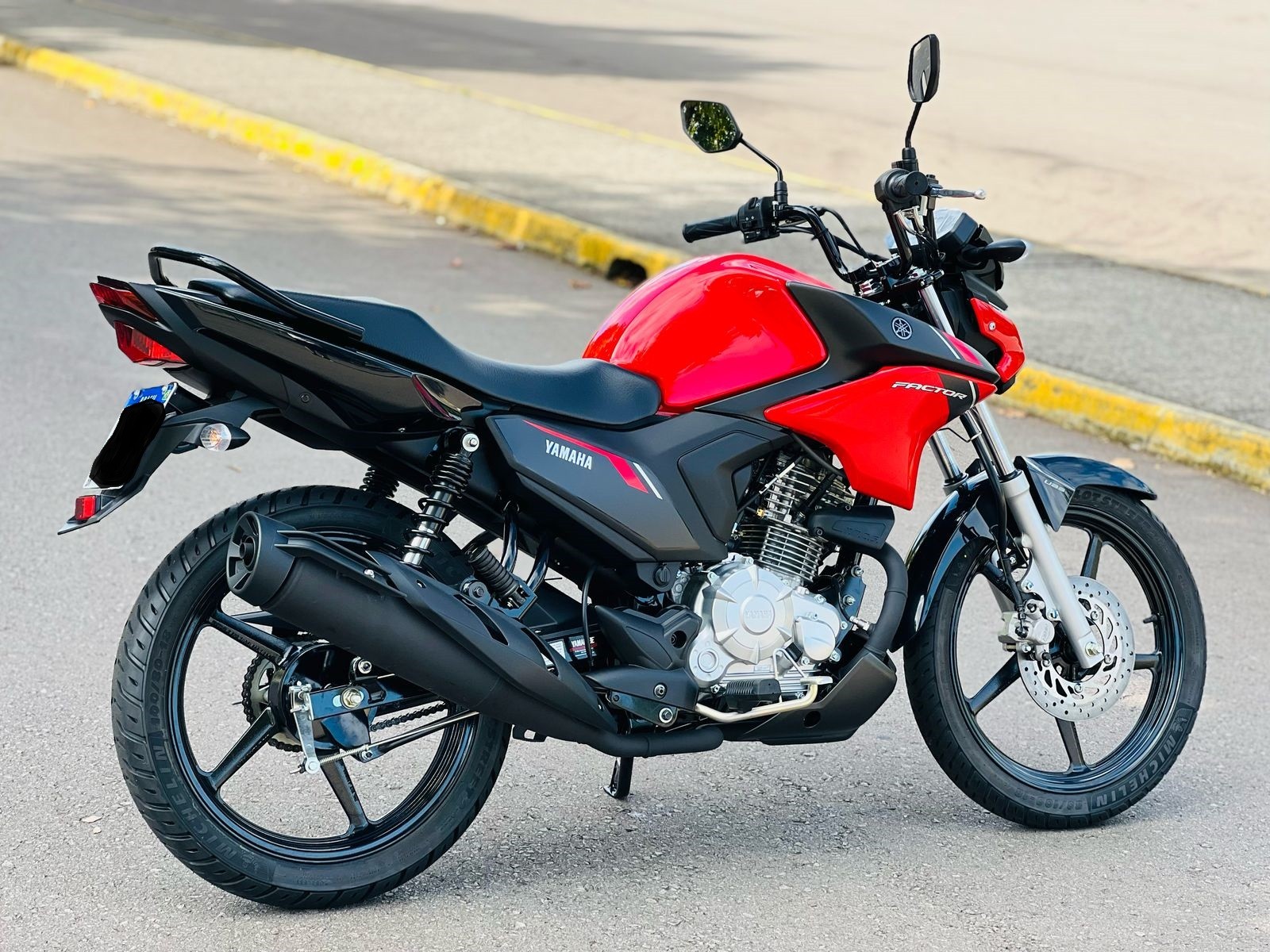YAMAHA - FACTOR - 2025/2025 - Vermelha - R$ 21.800,00 - Spanholi Motos