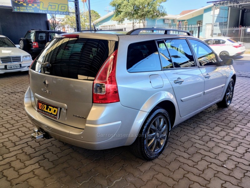 MÉGANE 1.6 DYNAMIQUE GRAND TOUR 16V FLEX 4P MANUAL - 2012 - CAXIAS DO SUL