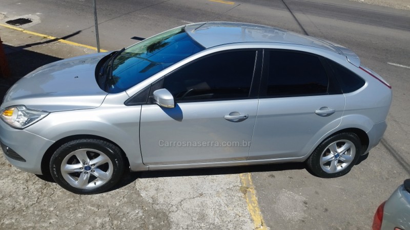 FOCUS 1.6 GLX 8V FLEX 4P MANUAL - 2013 - FARROUPILHA