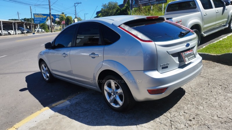 FOCUS 1.6 GLX 8V FLEX 4P MANUAL - 2013 - FARROUPILHA