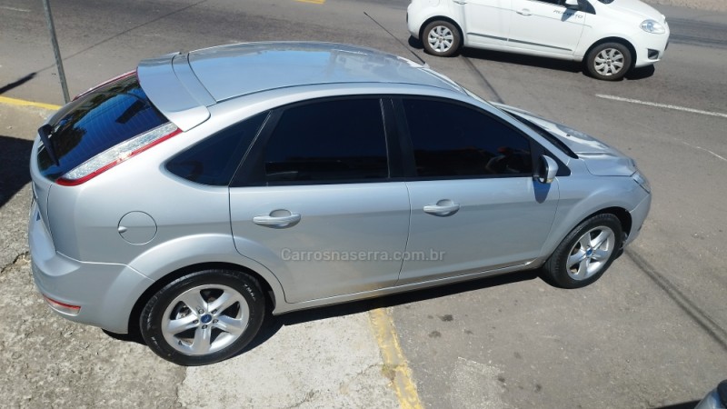 FOCUS 1.6 GLX 8V FLEX 4P MANUAL - 2013 - FARROUPILHA