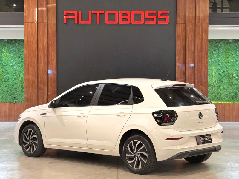 POLO 1.0	200 TSI HIGHLINE AUTOMÁTICO  - 2023 - NOVO HAMBURGO