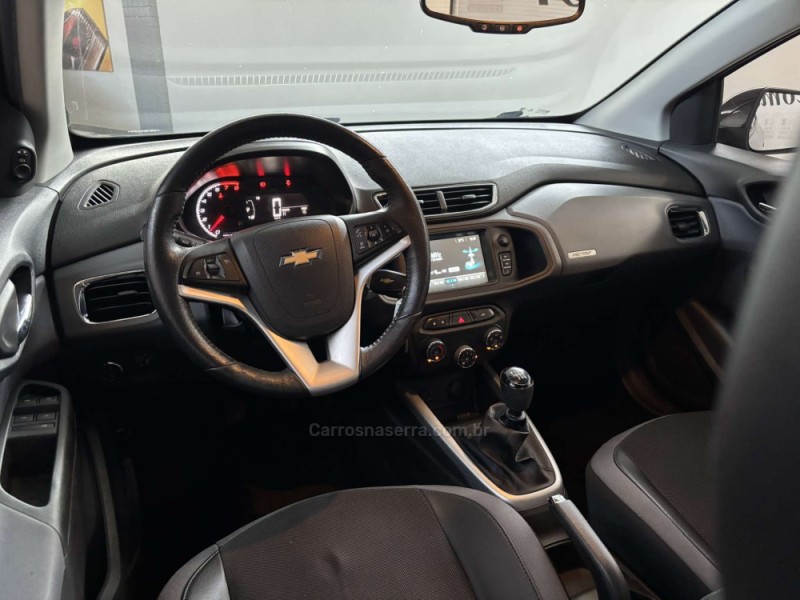 ONIX 1.4 MPFI ACTIV 8V FLEX 4P MANUAL - 2019 - PORTO ALEGRE