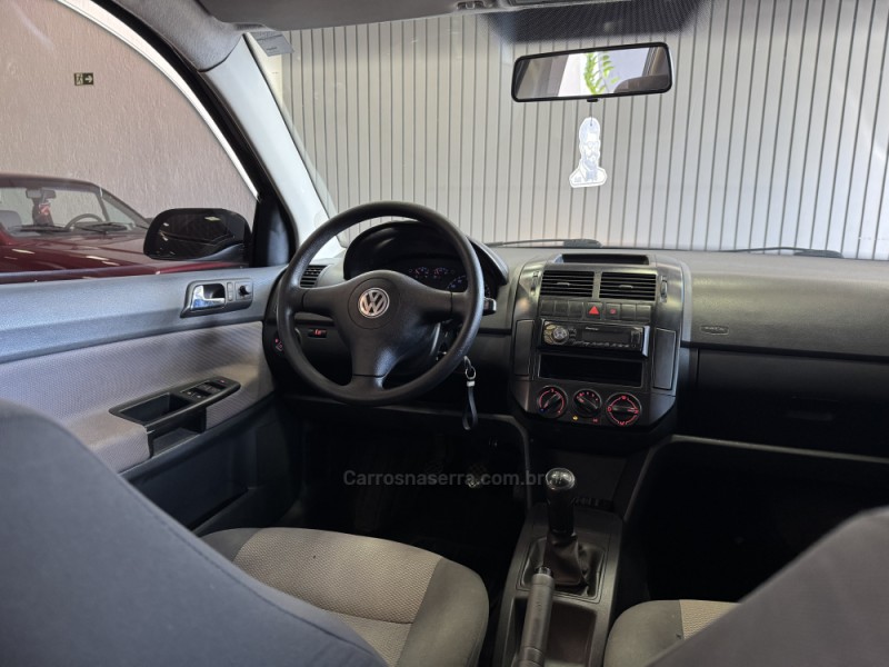 POLO 1.6 MI 8V E-FLEX 4P MANUAL - 2008 - DOIS IRMãOS