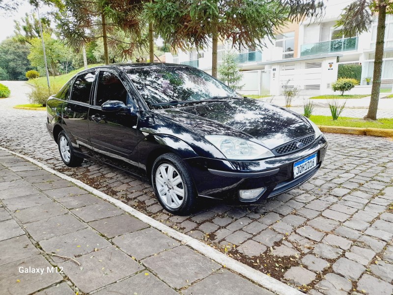 FOCUS 2.0 GHIA SEDAN 16V GASOLINA 4P AUTOMÁTICO - 2004 - FARROUPILHA