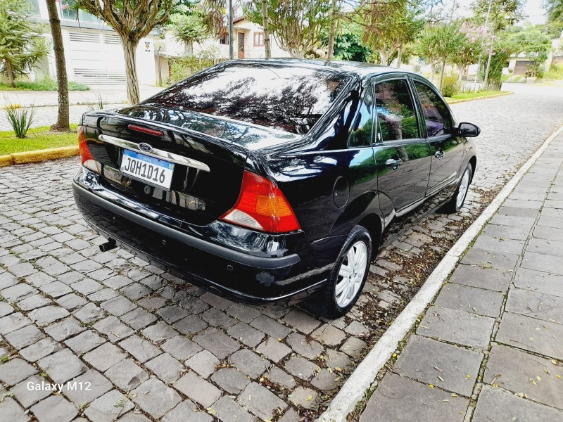 FOCUS 2.0 GHIA SEDAN 16V GASOLINA 4P AUTOMÁTICO - 2004 - FARROUPILHA