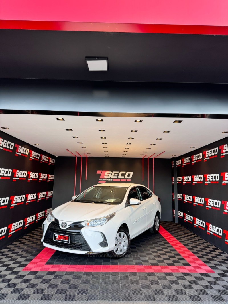 YARIS 1.5 XL SEDAN 16V FLEX 4P AUTOMÁTICO